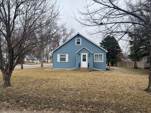 Homes For Sale - 720 4th Street<br/> Hawley, MN 56549