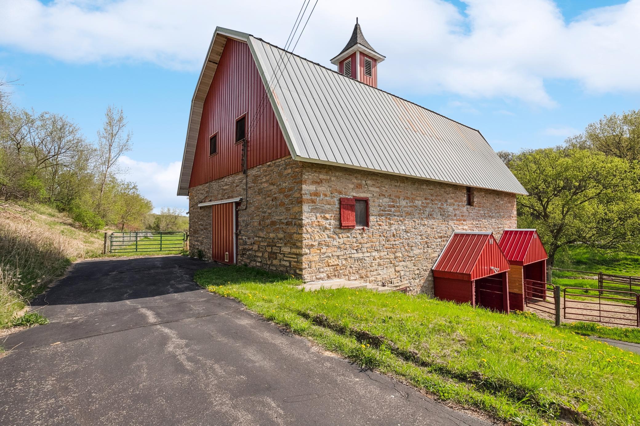 31500 Echo Valley Trail, Cannon Falls, Minnesota image 3