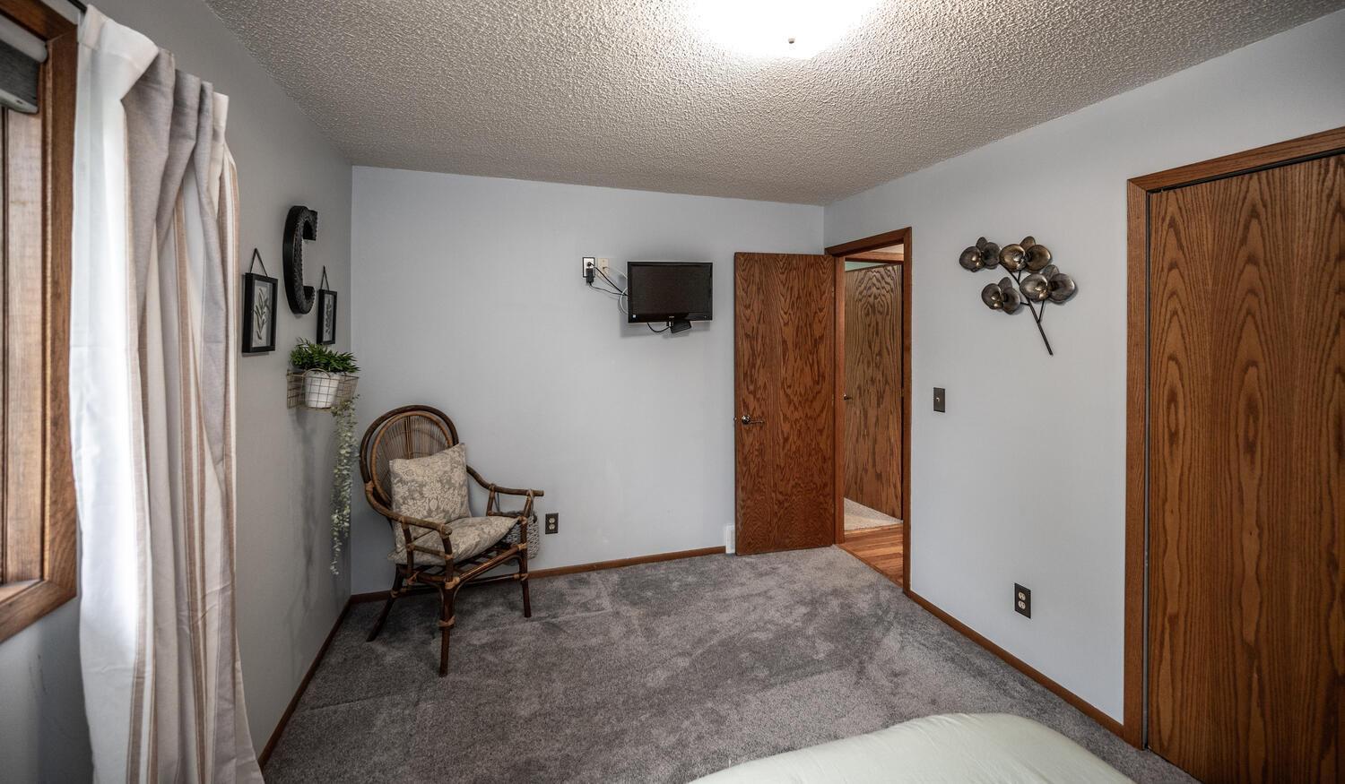 1486 Todd Way, Hastings, Minnesota image 25