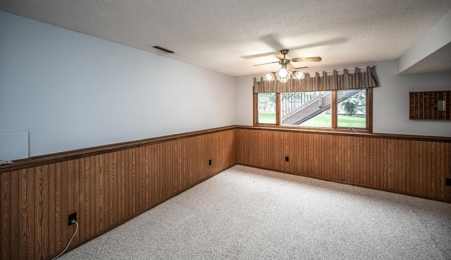 1486 Todd Way, Hastings, Minnesota image 35