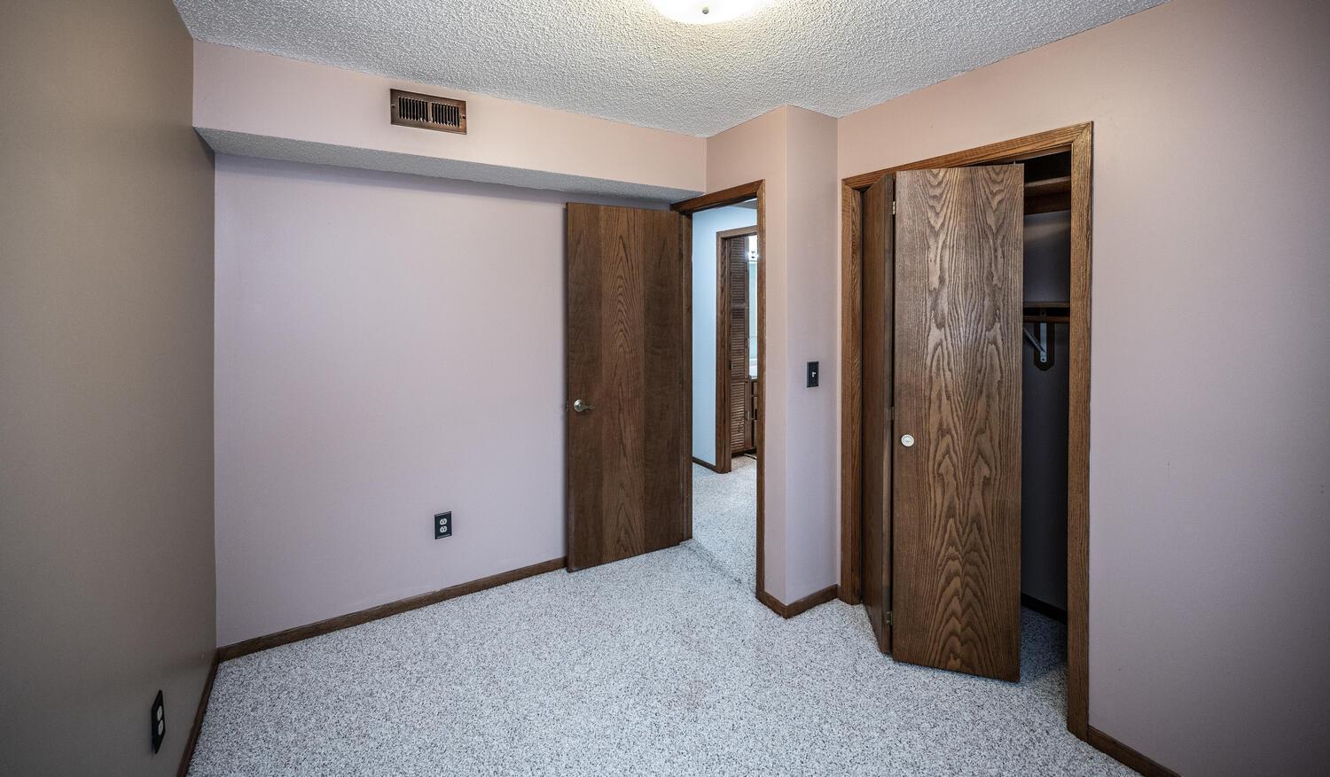 1486 Todd Way, Hastings, Minnesota image 33