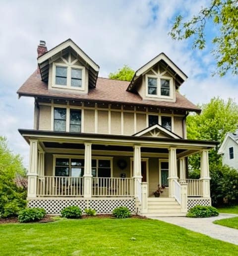 Homes For Sale - 4208 Lyndale Avenue<br/> Minneapolis, MN 55409