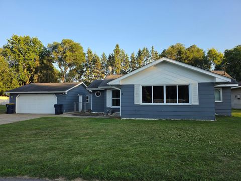 Homes For Sale - 8974 210th Street<br/> Dakota County, Lakeville, MN 55044