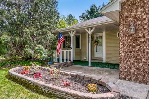 Homes For Sale - 7811 118th Avenue<br/> Hennepin County, Champlin, MN 55316