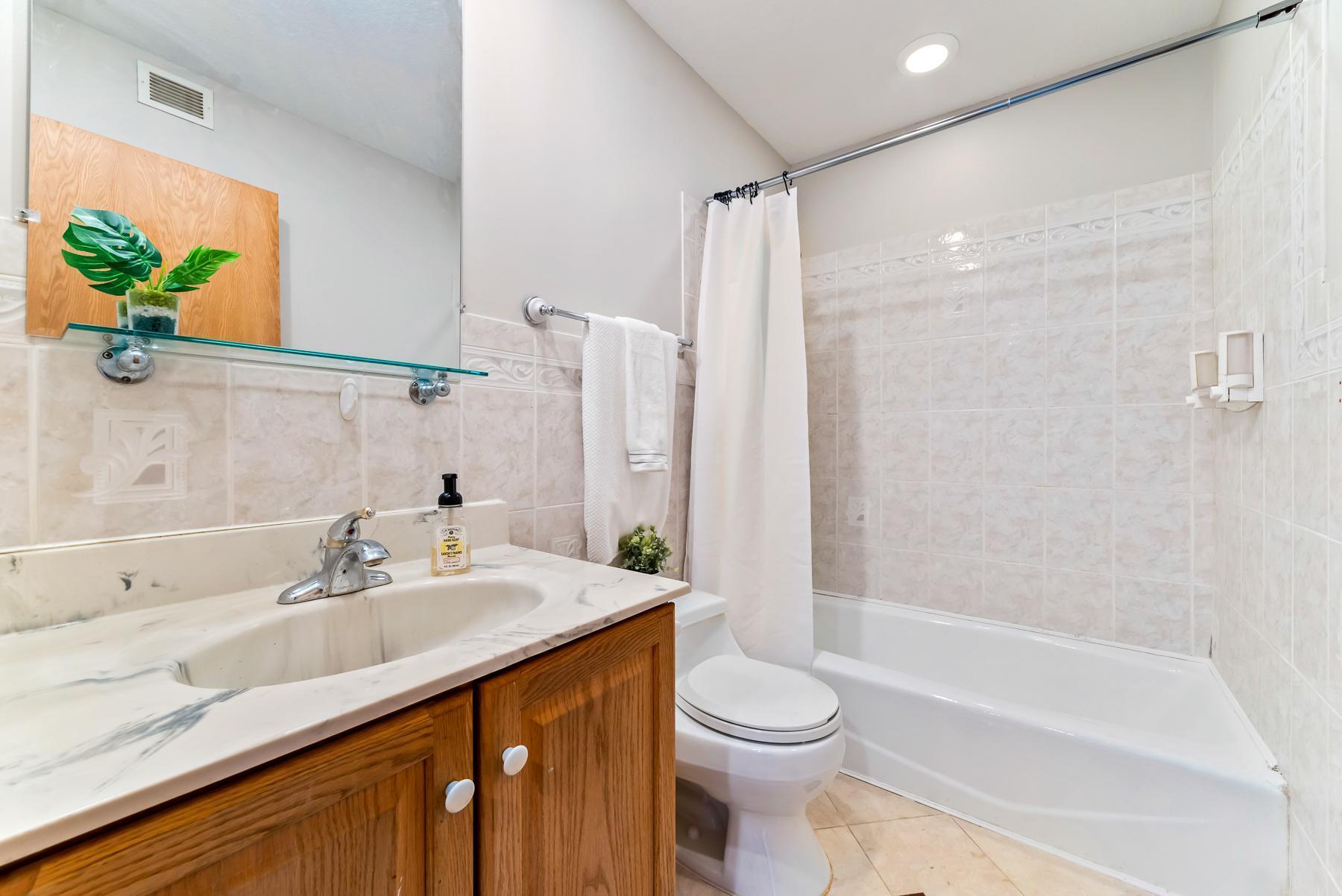 1212 Earley Shores Lane, Burnsville, Minnesota image 41