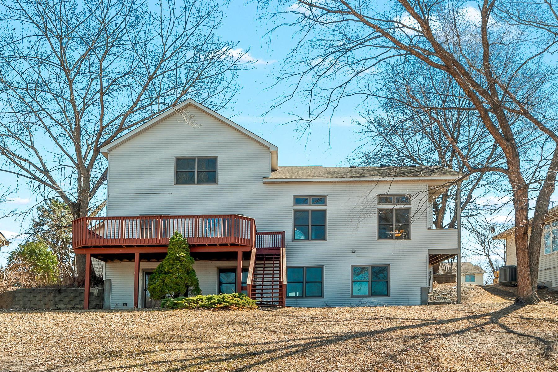 1212 Earley Shores Lane, Burnsville, Minnesota image 9
