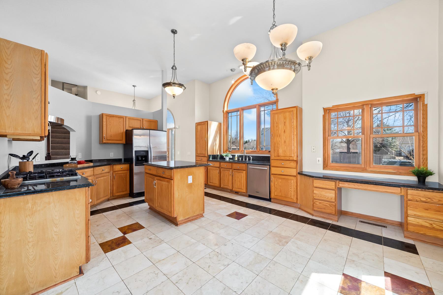 1212 Earley Shores Lane, Burnsville, Minnesota image 20