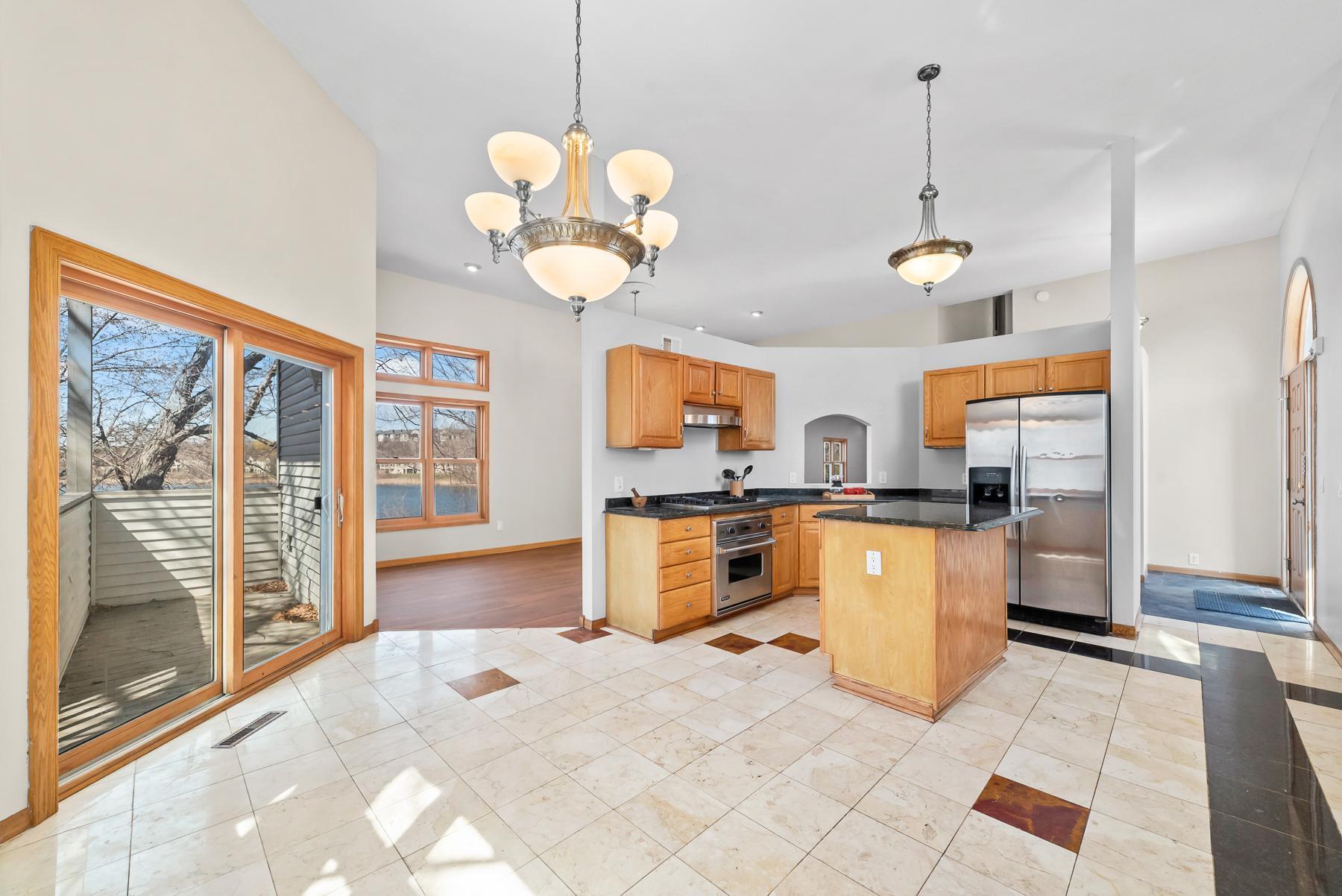 1212 Earley Shores Lane, Burnsville, Minnesota image 19
