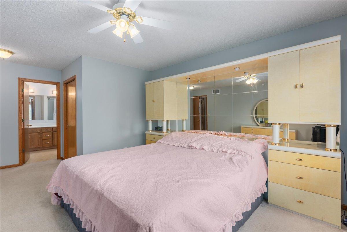 9230 Cheney Trail, Inver Grove Heights, Minnesota image 18
