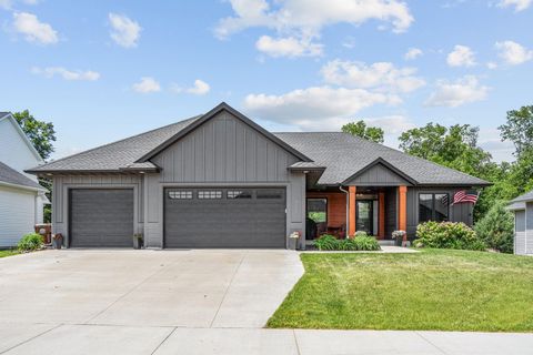 Homes For Sale - 702 Eastland Avenue<br/> Le Sueur County, New Prague, MN 56071