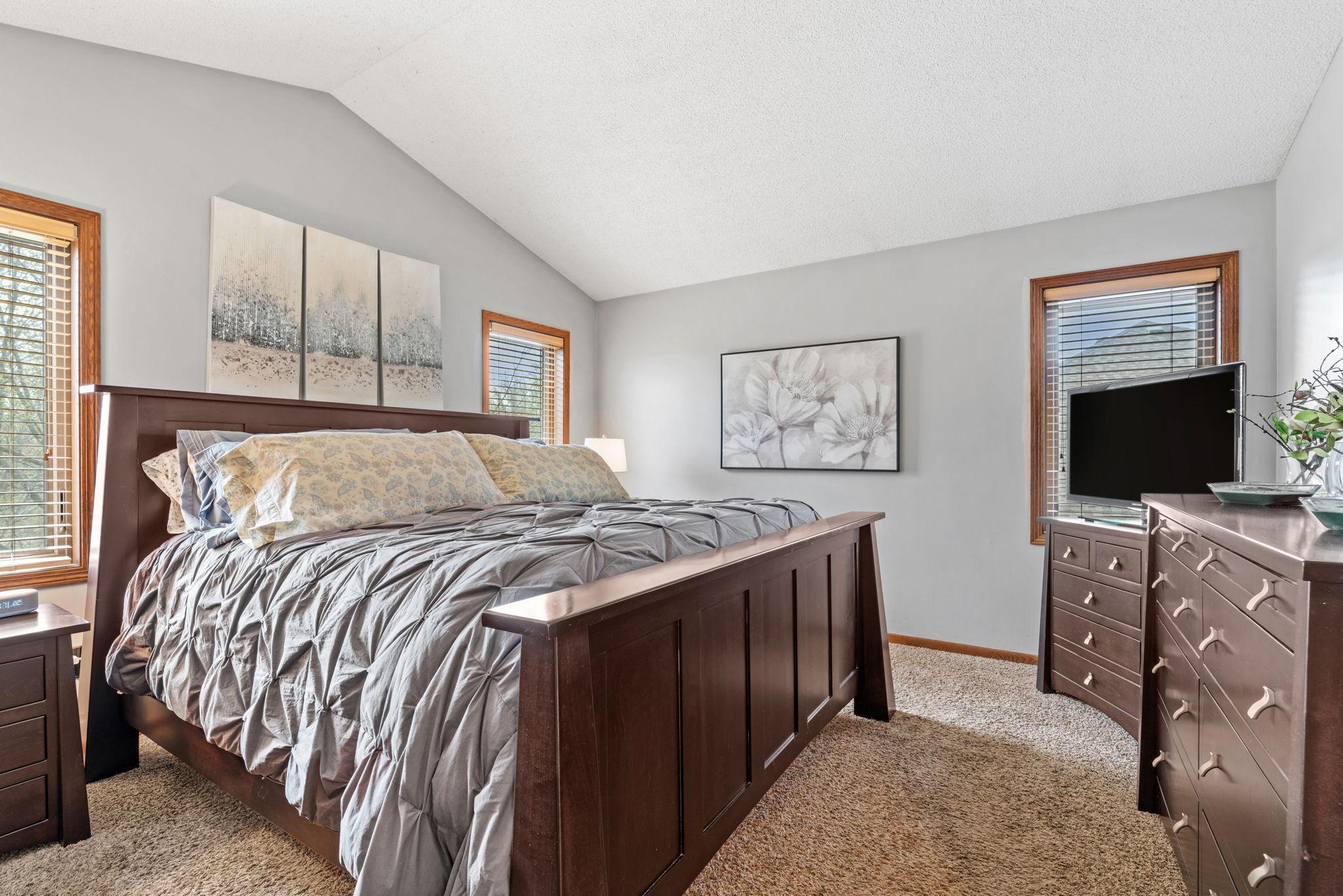 8742 Kilbirnie Terrace, Brooklyn Park, Minnesota image 23