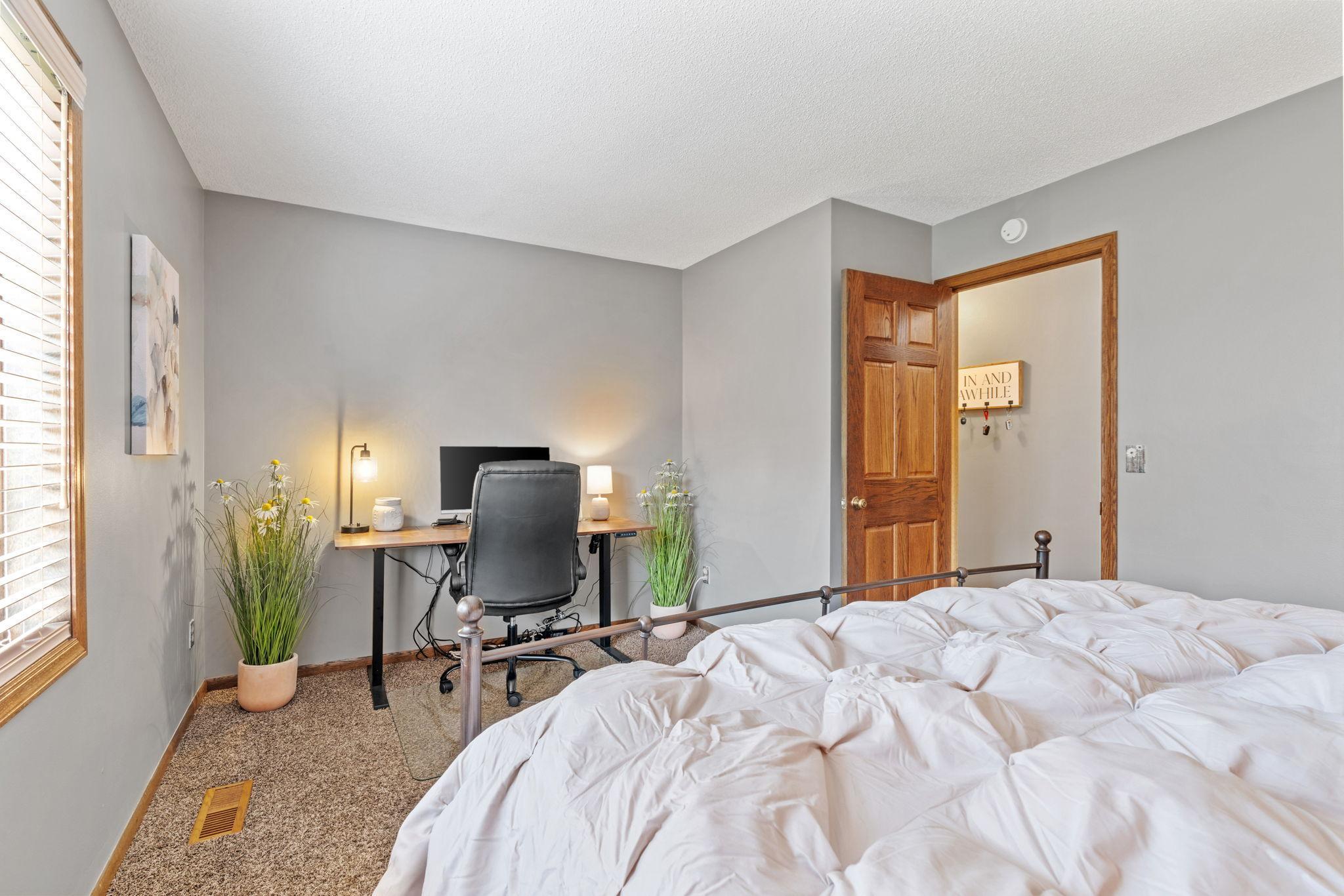 8742 Kilbirnie Terrace, Brooklyn Park, Minnesota image 33