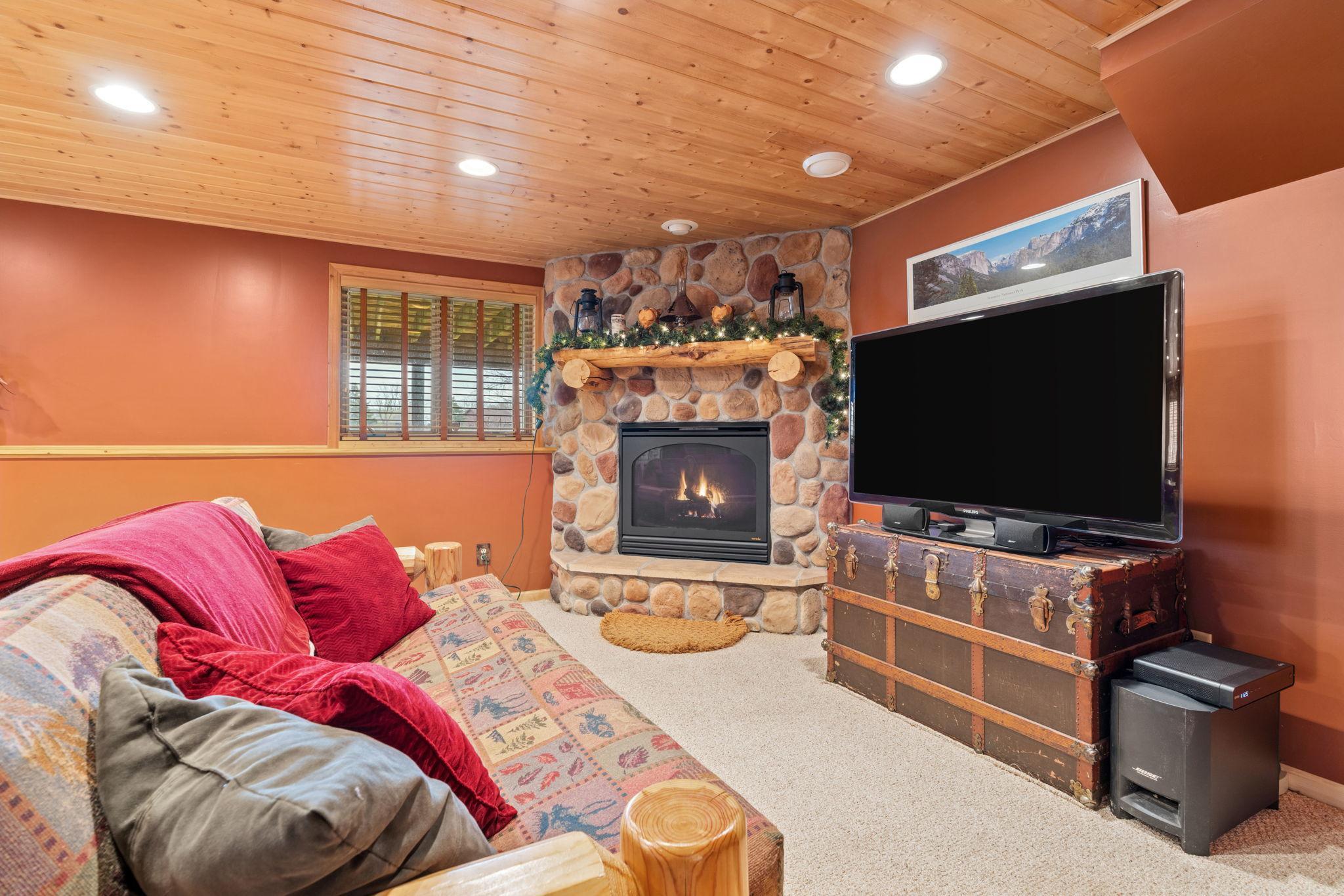 8742 Kilbirnie Terrace, Brooklyn Park, Minnesota image 41