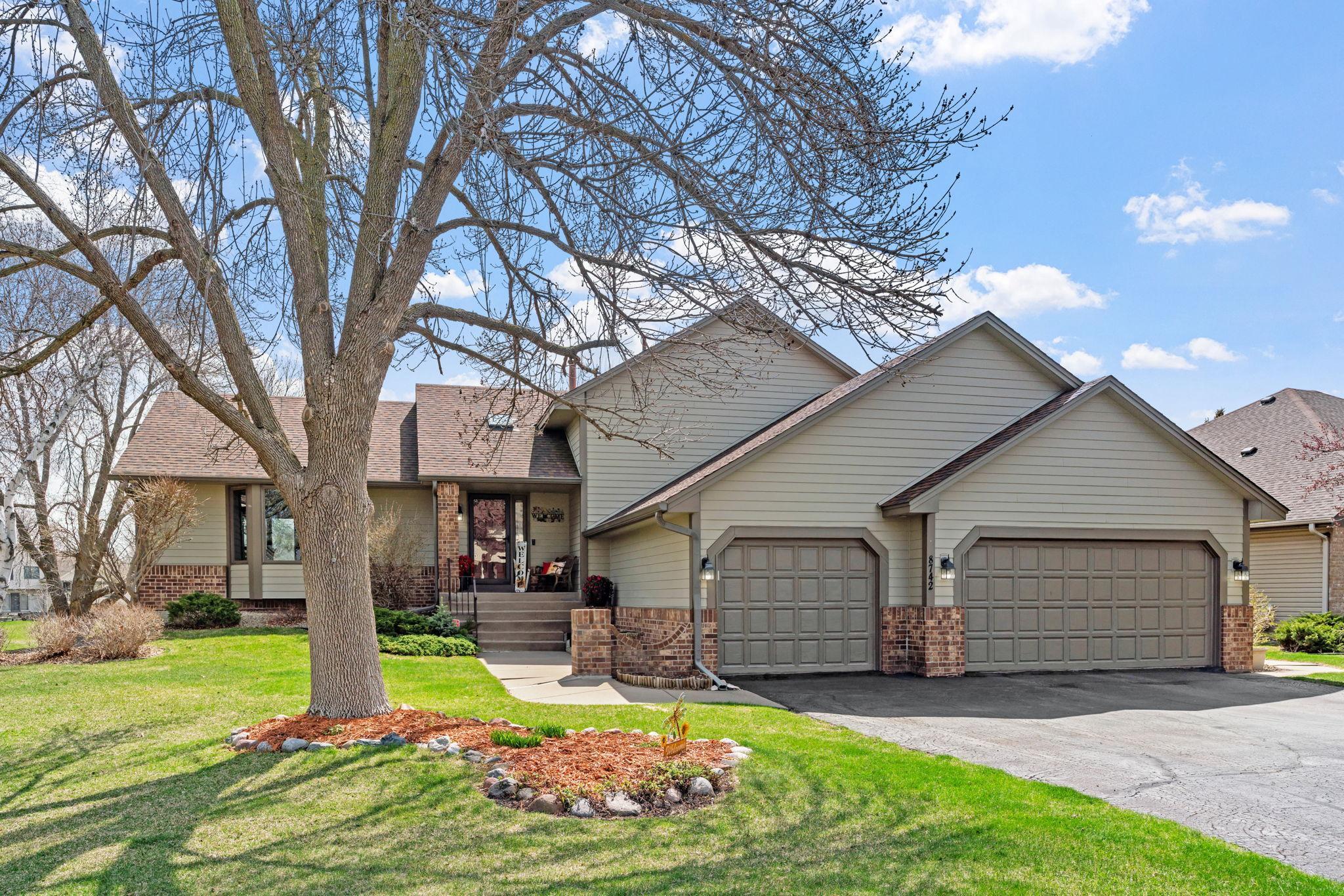 8742 Kilbirnie Terrace, Brooklyn Park, Minnesota image 1
