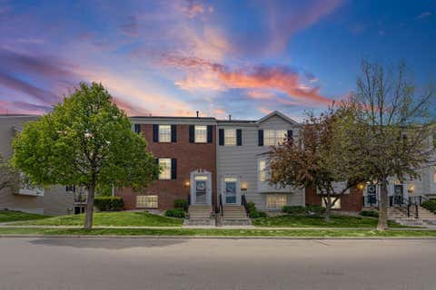 Townhouse For Sale - 1724 Riverside Drive<br/> Shakopee, MN 55379