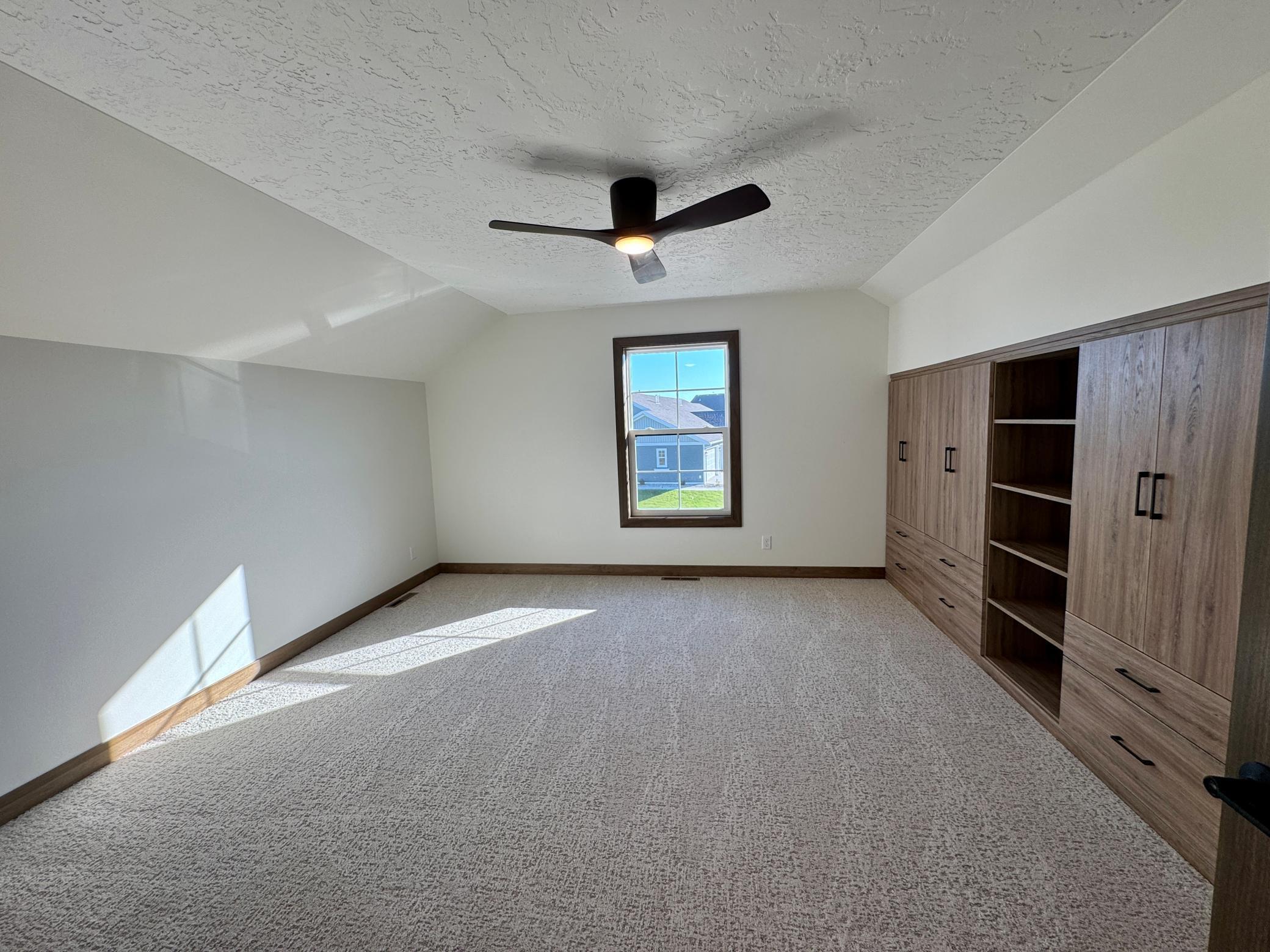 Fargo, North Dakota 58104, United States, 3 Bedrooms Bedrooms, ,3 BathroomsBathrooms,Residential,Pending,229154