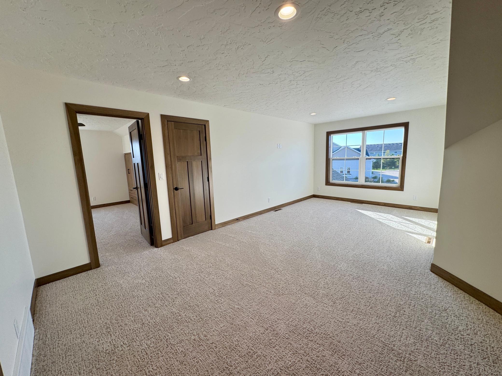 Fargo, North Dakota 58104, United States, 3 Bedrooms Bedrooms, ,3 BathroomsBathrooms,Residential,Pending,229154