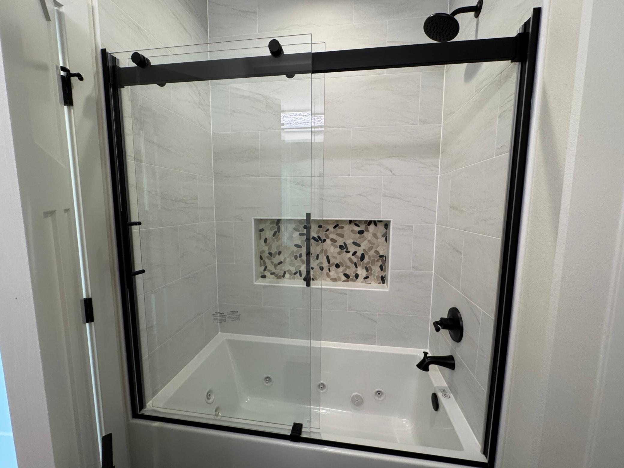 Fargo, North Dakota 58104, United States, 3 Bedrooms Bedrooms, ,3 BathroomsBathrooms,Residential,Pending,229154