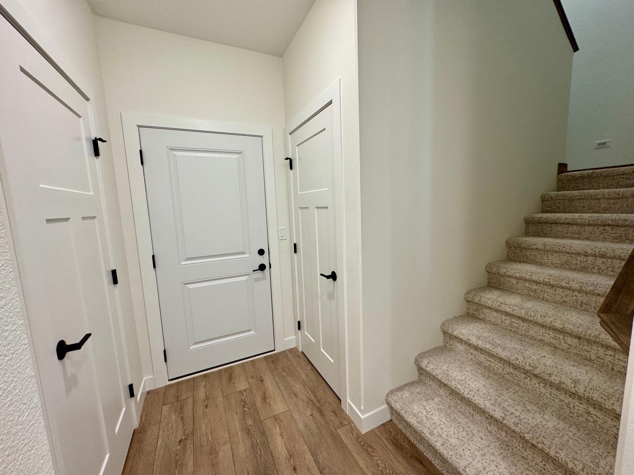 Fargo, North Dakota 58104, United States, 3 Bedrooms Bedrooms, ,3 BathroomsBathrooms,Residential,Pending,229154