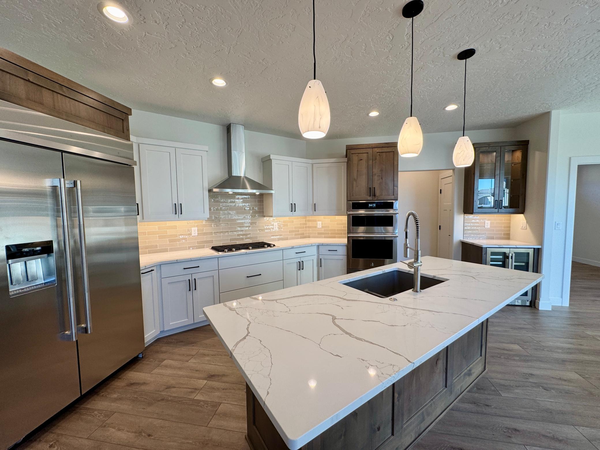 Fargo, North Dakota 58104, United States, 3 Bedrooms Bedrooms, ,3 BathroomsBathrooms,Residential,Pending,229154