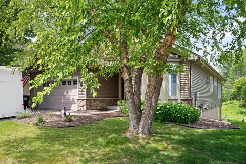 Homes For Sale - 14252 Enclave Court<br/> Prior Lake, MN 55372