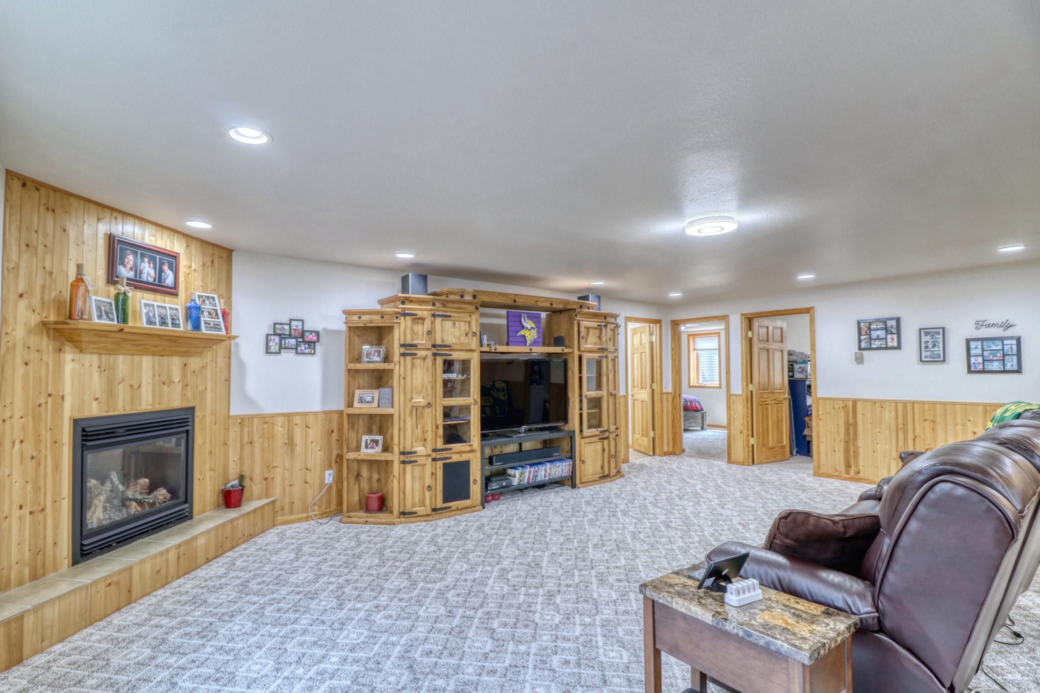 2103 270th Avenue, Detroit Lakes, Minnesota image 32