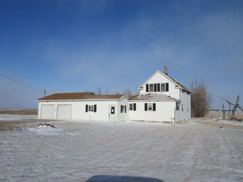 Homes For Sale - 14695 91st Street<br/> Sargent County, Cayuga, ND 58013