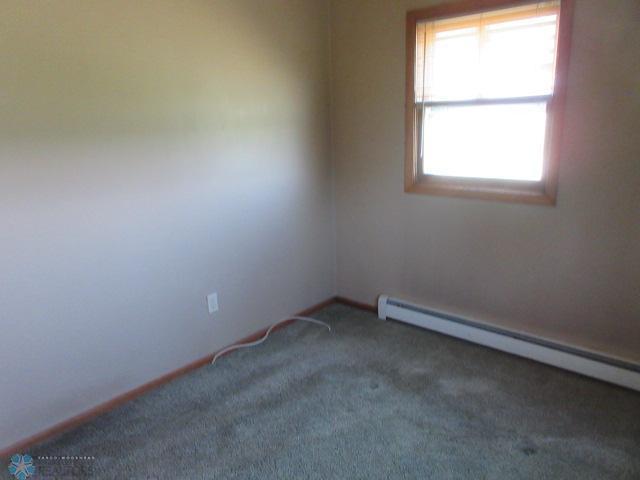 Cayuga, North Dakota 58013, United States, 4 Bedrooms Bedrooms, ,1 BathroomBathrooms,Residential,Active,180360