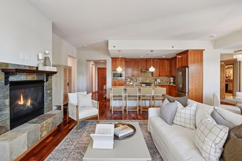 Condo For Sale - 4201 Sunset Drive<br/> Spring Park, MN 55384