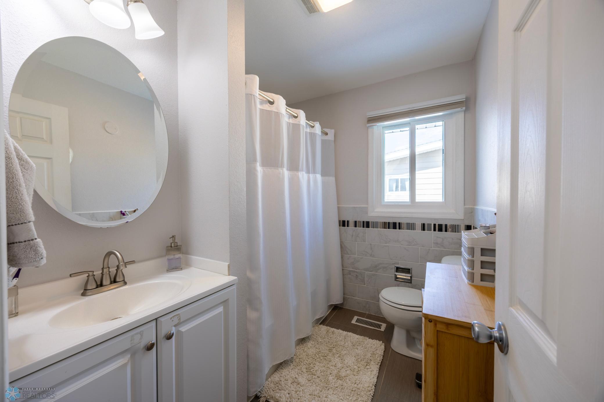 2302 10th Street, Fargo, North Dakota image 11
