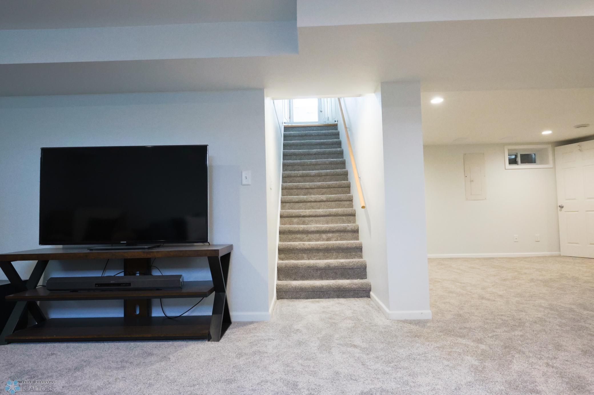 2302 10th Street, Fargo, North Dakota image 13