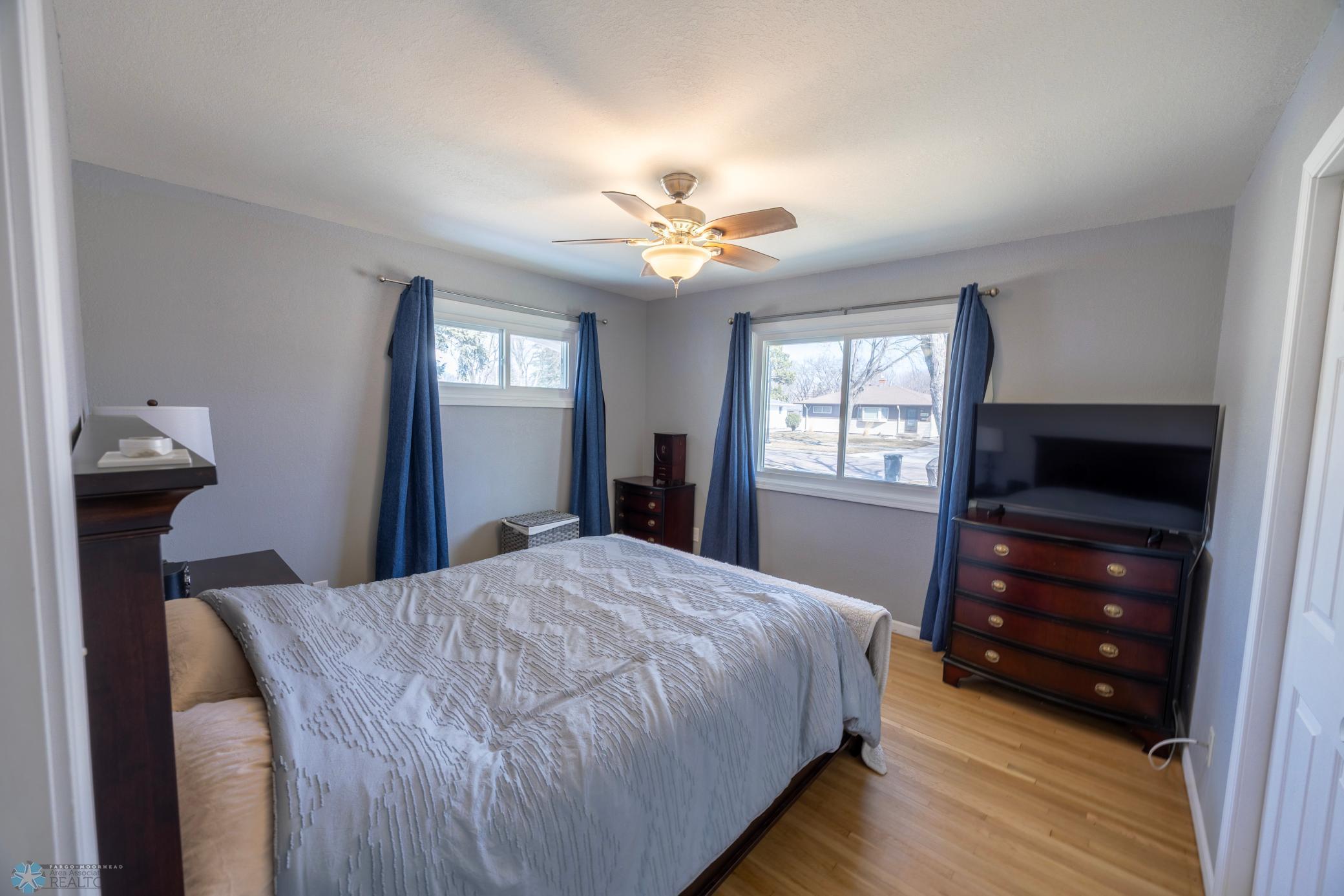 2302 10th Street, Fargo, North Dakota image 8