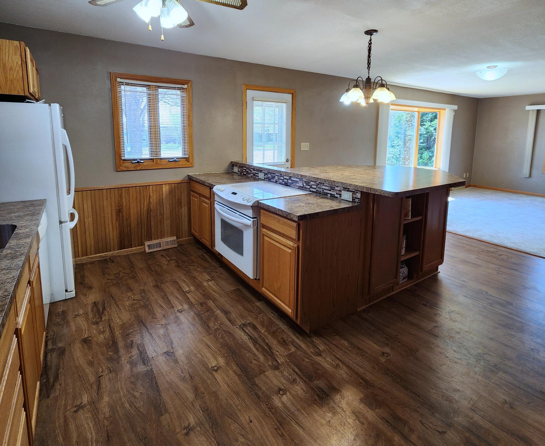 1110 Highway Avenue, Bird Island, Minnesota image 8