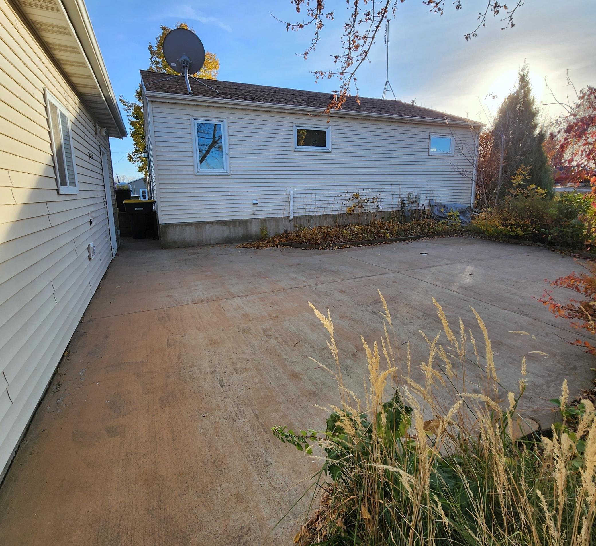 1110 Highway Avenue, Bird Island, Minnesota image 5