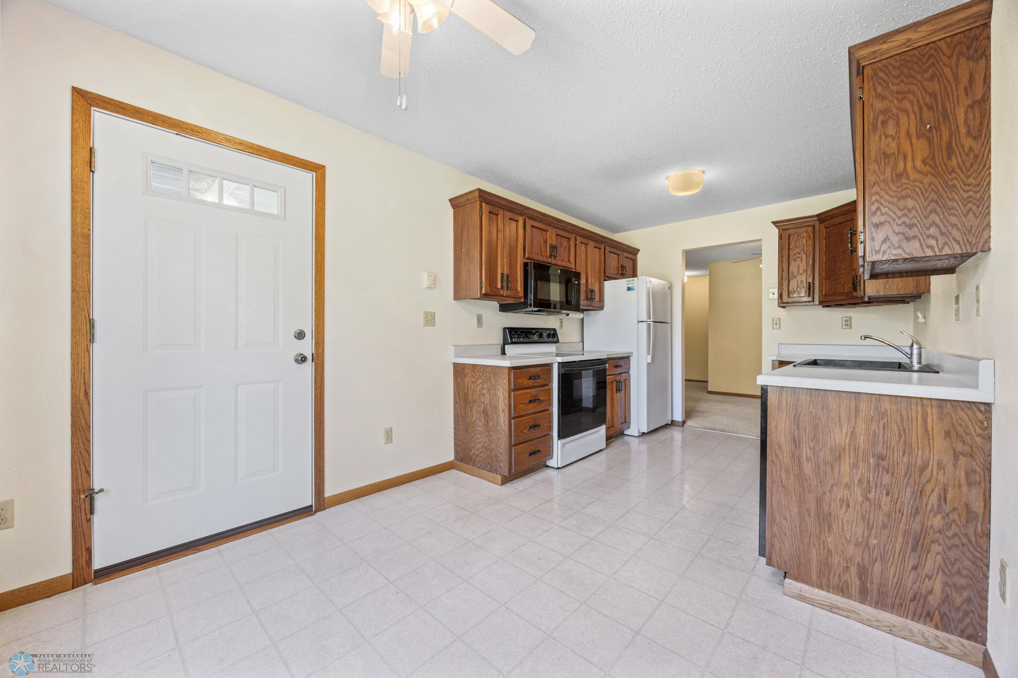 2802 29th Avenue, Moorhead, Minnesota image 20