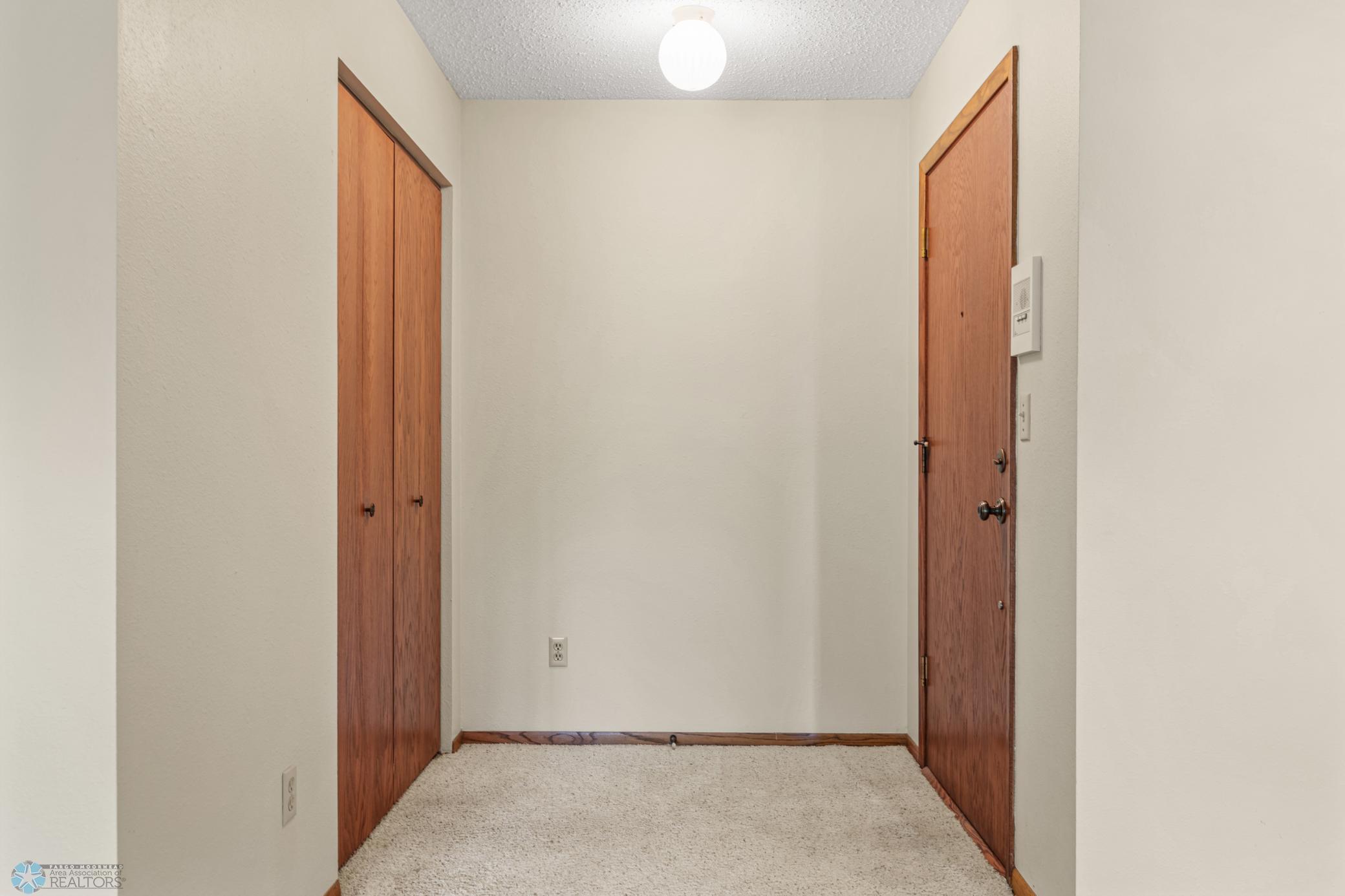2802 29th Avenue, Moorhead, Minnesota image 10