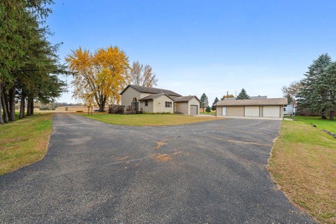 Homes For Sale - 425 W Franklin Street<br/> Rice County, Morristown, MN 55052