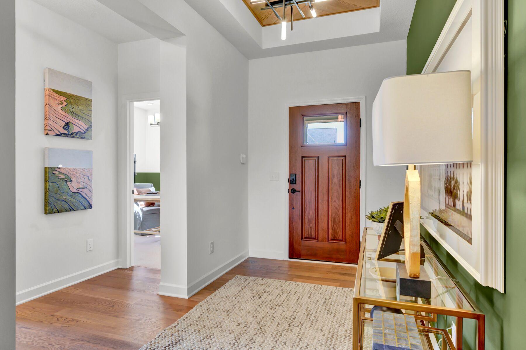 1904 Sparrow Drive, Shakopee, Minnesota image 2