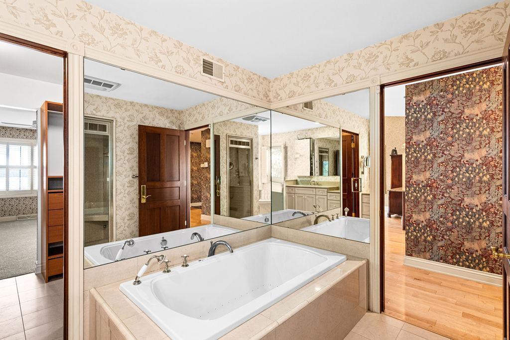8053 E Spirit Cove Drive, Duluth, Minnesota image 16
