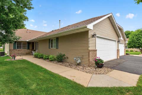 Townhouse For Sale - 9076 212th Street<br/> Lakeville, MN 55044