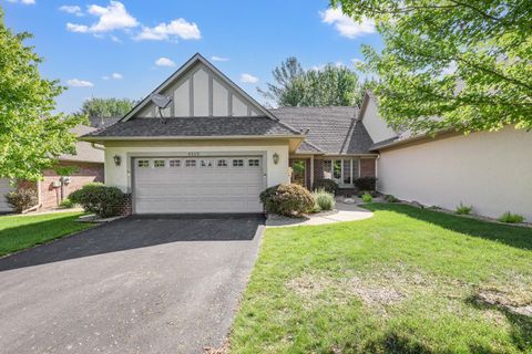 Townhouse For Sale - 8313 Essex Road<br/> Chanhassen, MN 55317