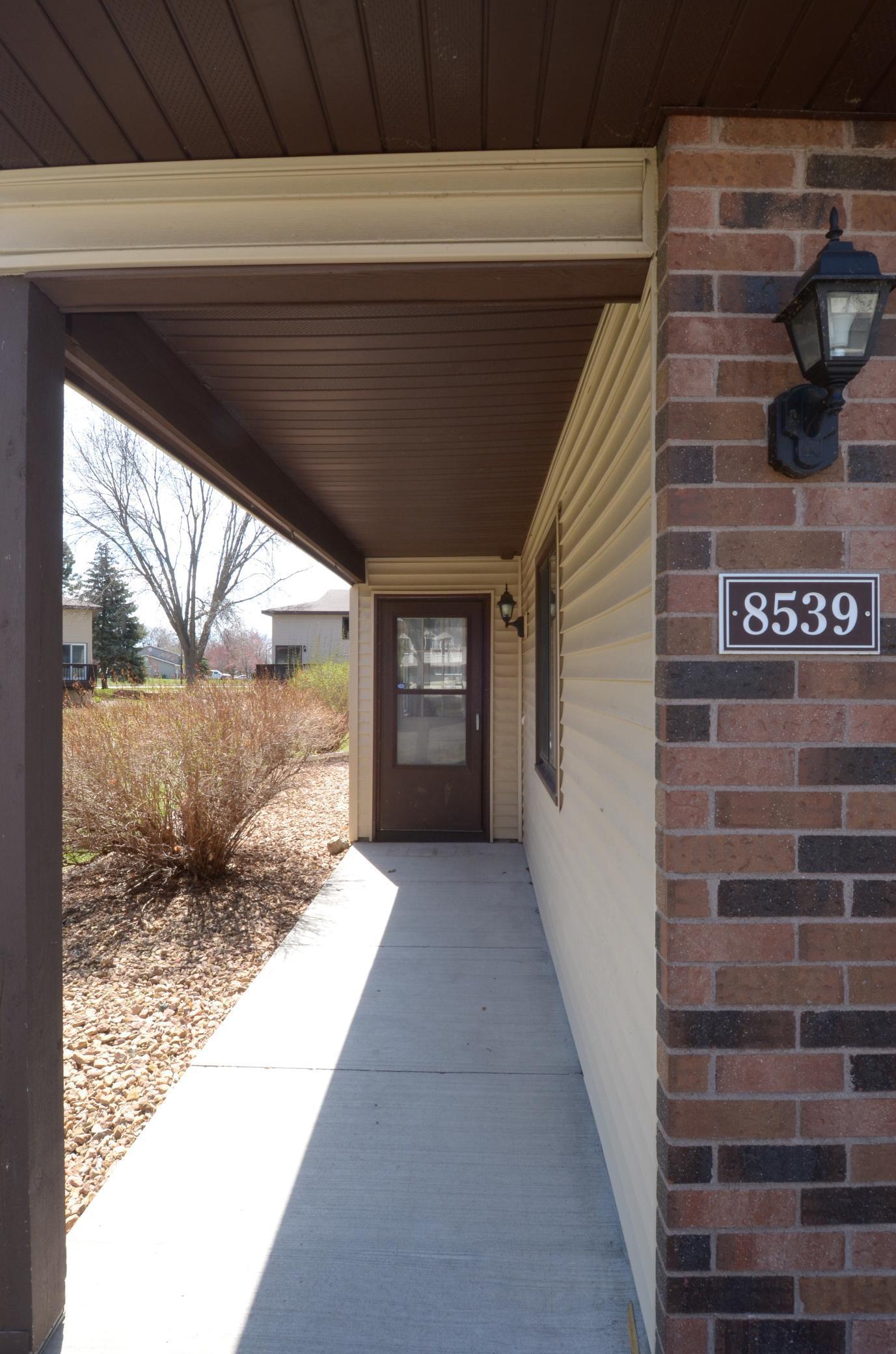 8539 Maplebrook Parkway, Minneapolis, Minnesota image 2