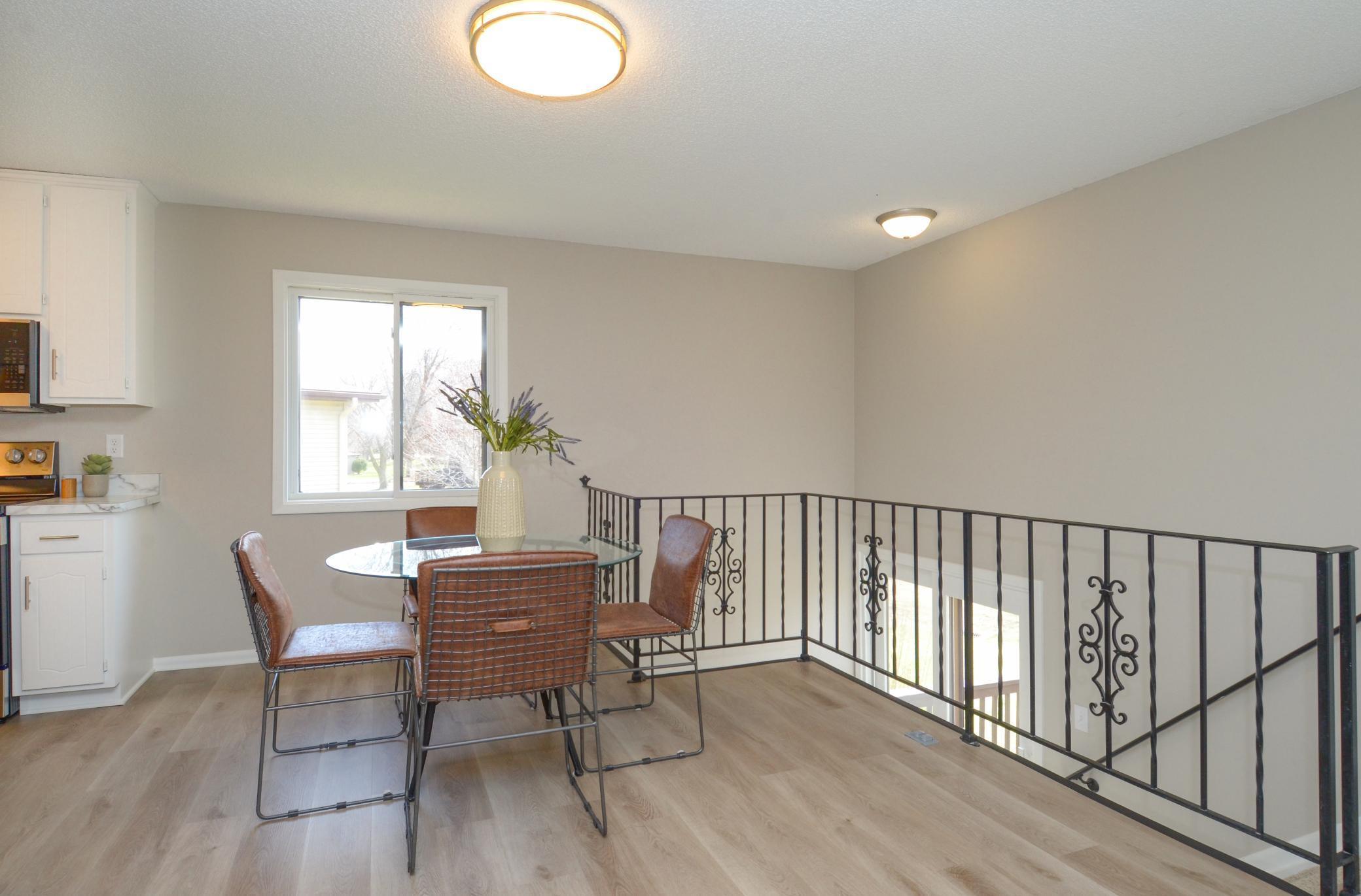 8539 Maplebrook Parkway, Minneapolis, Minnesota image 14