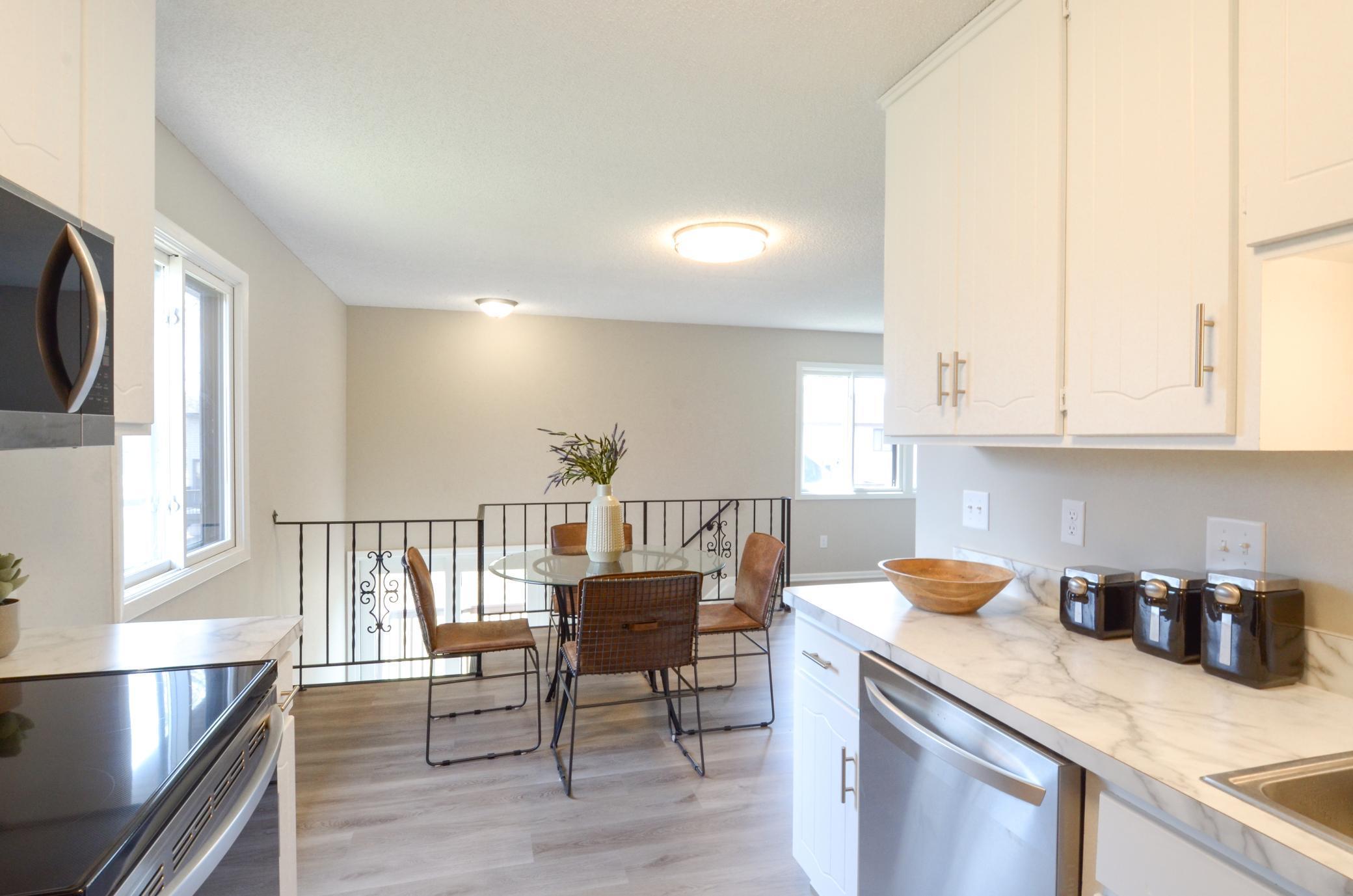 8539 Maplebrook Parkway, Minneapolis, Minnesota image 15