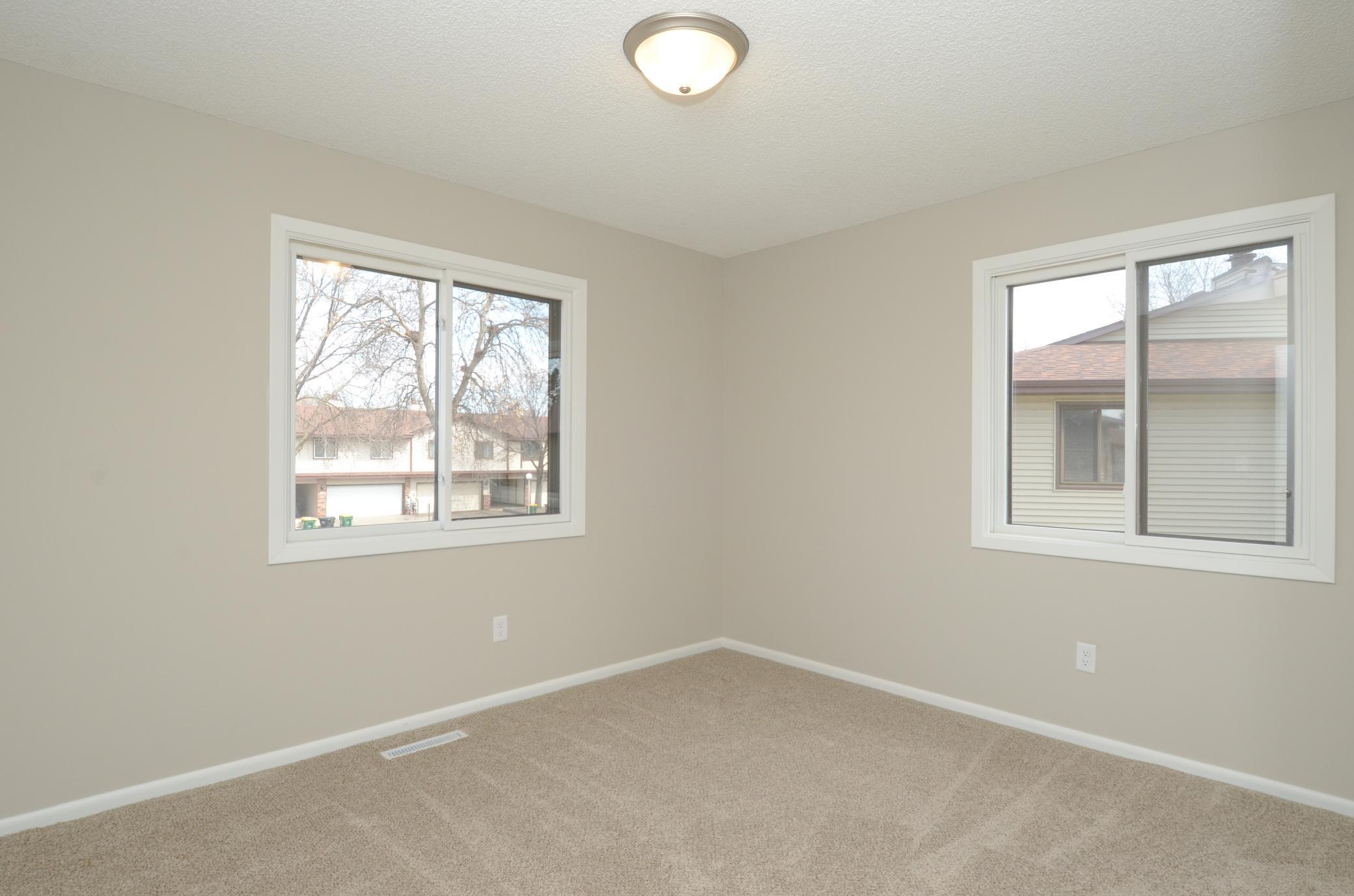8539 Maplebrook Parkway, Minneapolis, Minnesota image 19