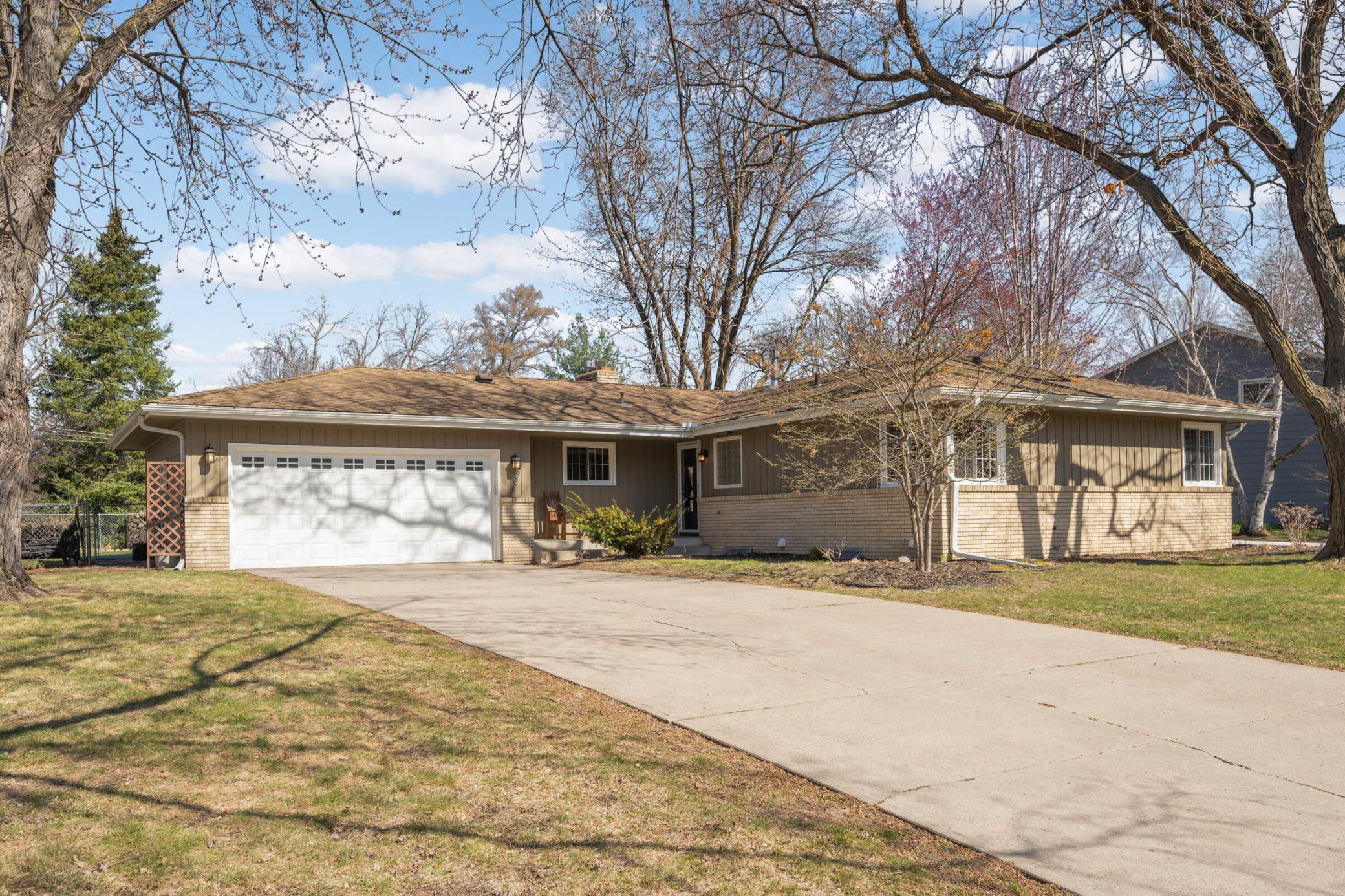 9850 Xerxes Curve, Bloomington, Minnesota image 23