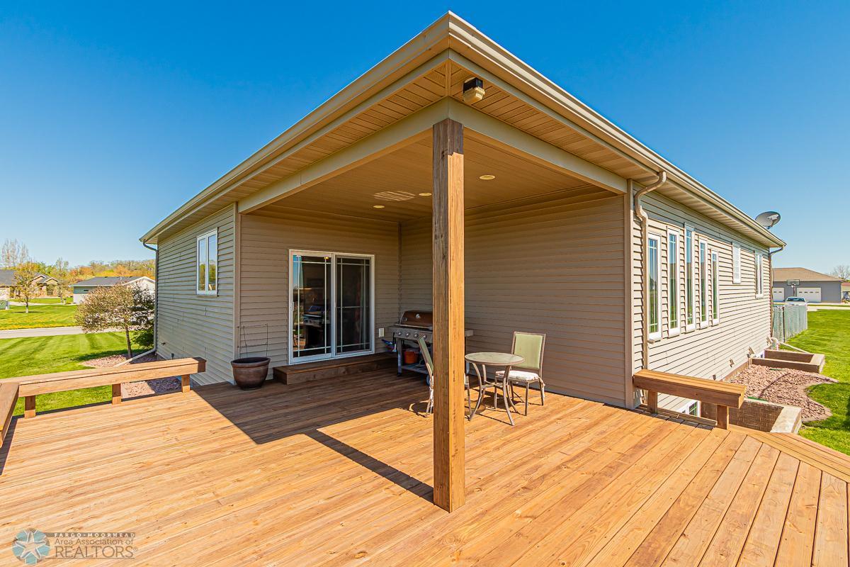 Horace, North Dakota 58047, United States, 4 Bedrooms Bedrooms, ,3 BathroomsBathrooms,Residential,Pending,55005