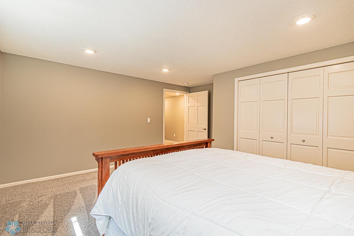 Horace, North Dakota 58047, United States, 4 Bedrooms Bedrooms, ,3 BathroomsBathrooms,Residential,Pending,55005