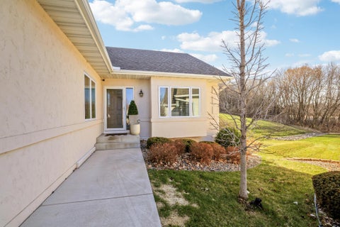 Townhouse For Sale - 14953 Hillside Circle<br/> Prior Lake, MN 55372