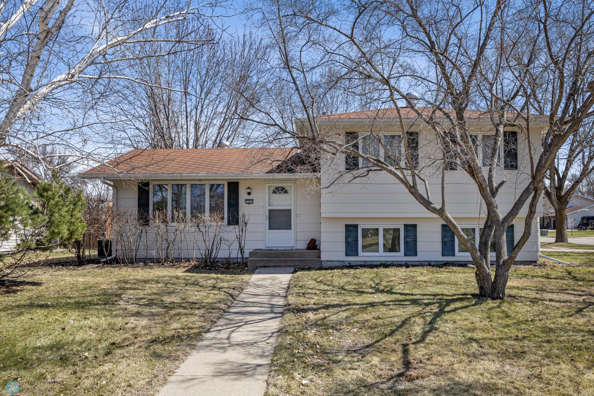 3201 Evergreen Road, Fargo, North Dakota image 1